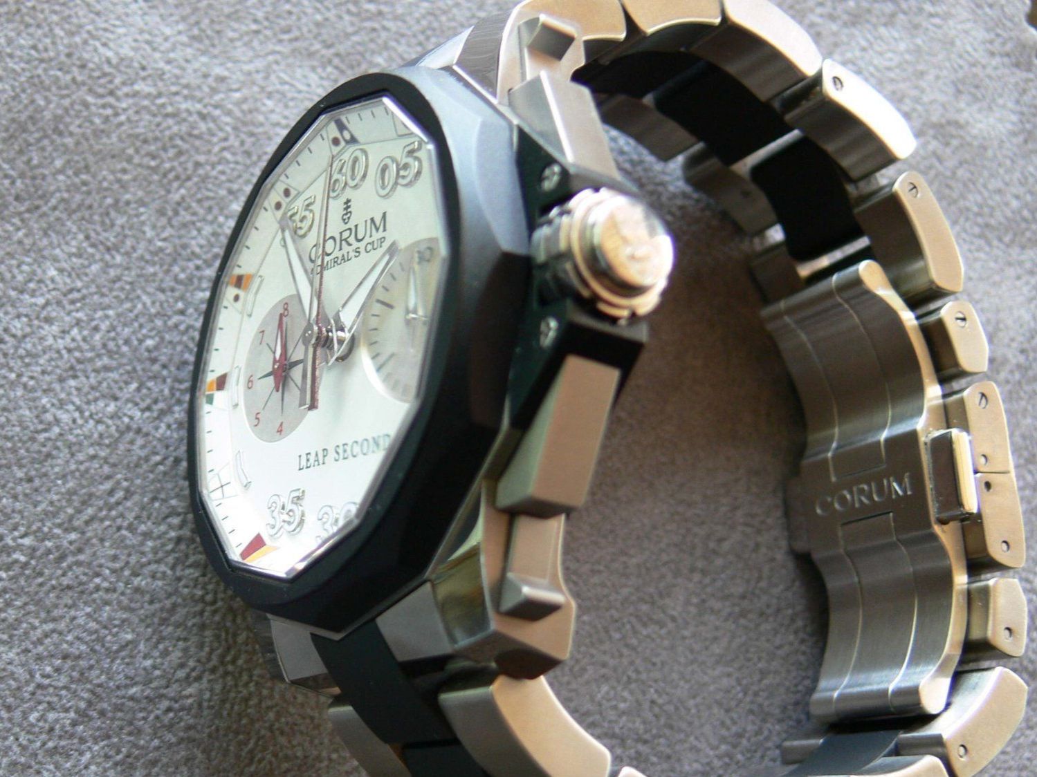 Corum Orologi: Corum Titan Chronograph Leap-second   48mm       895.931.06 – Usato da Remigen venduto da Kelias 4