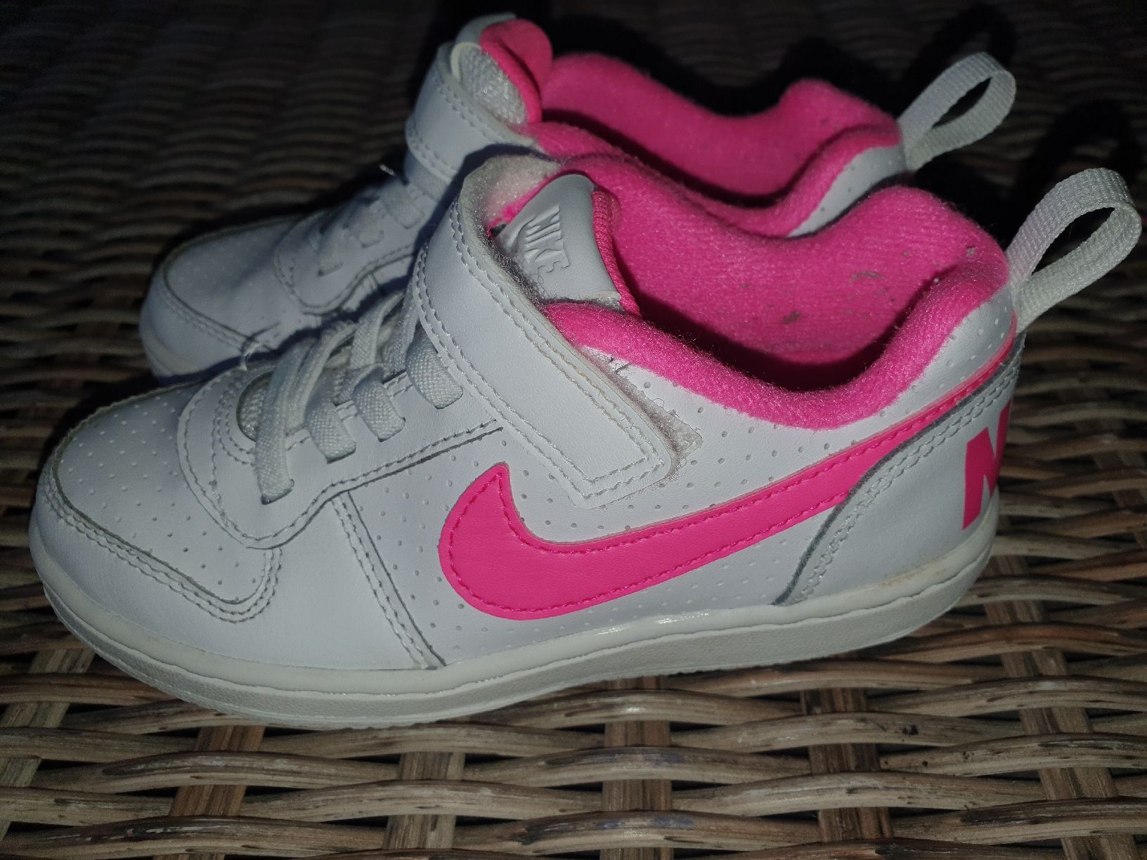 Nike Scarpe per ragazze: Nike Schuh grösse 28 – Nuovo (secondo la descrizione) da Altendorf venduto da caj_hry2