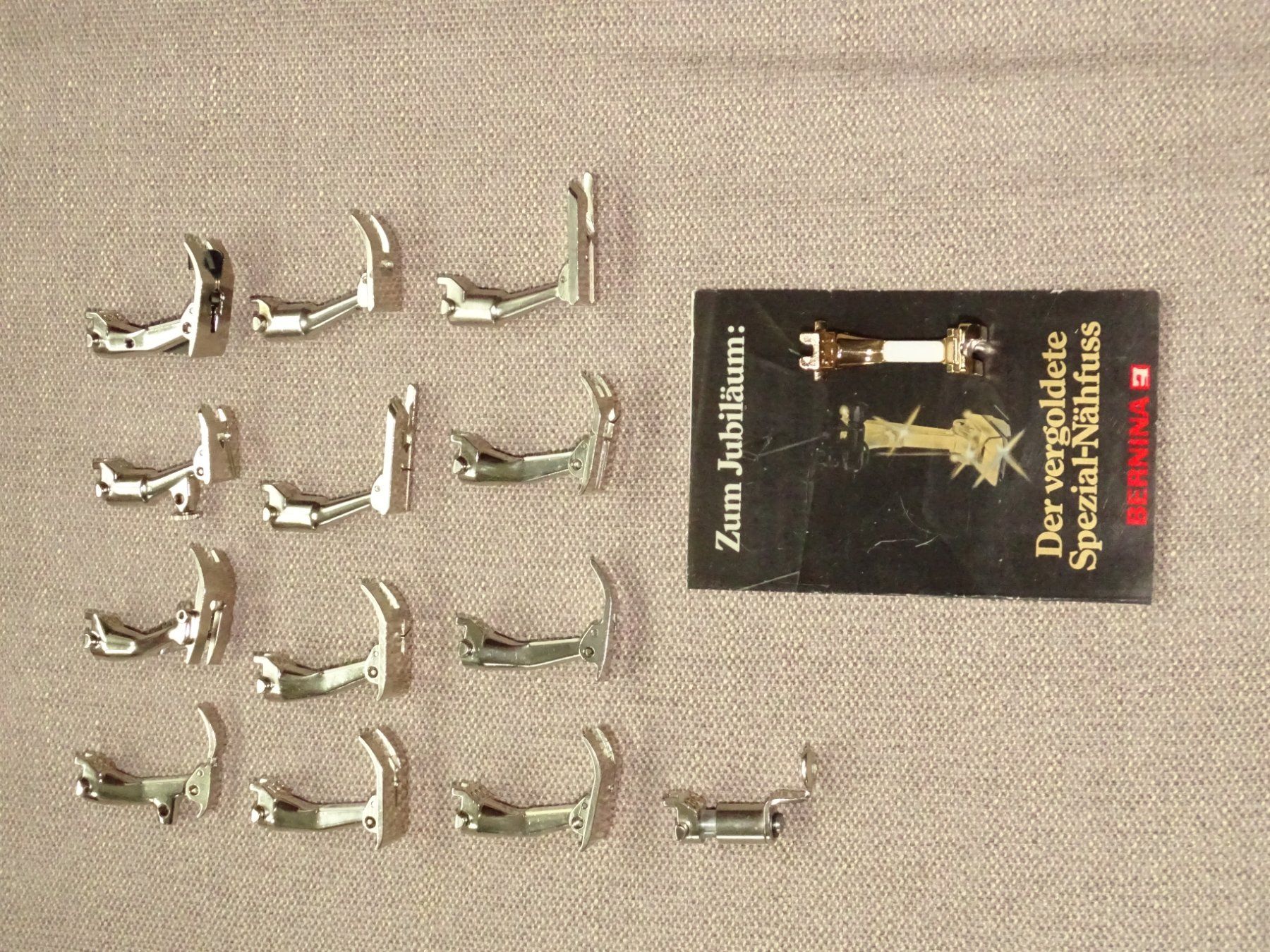 Bernina Macchine da cucire: 14 Nähfüsse Original Bernina – Usato da Hirzel venduto da Musicman03