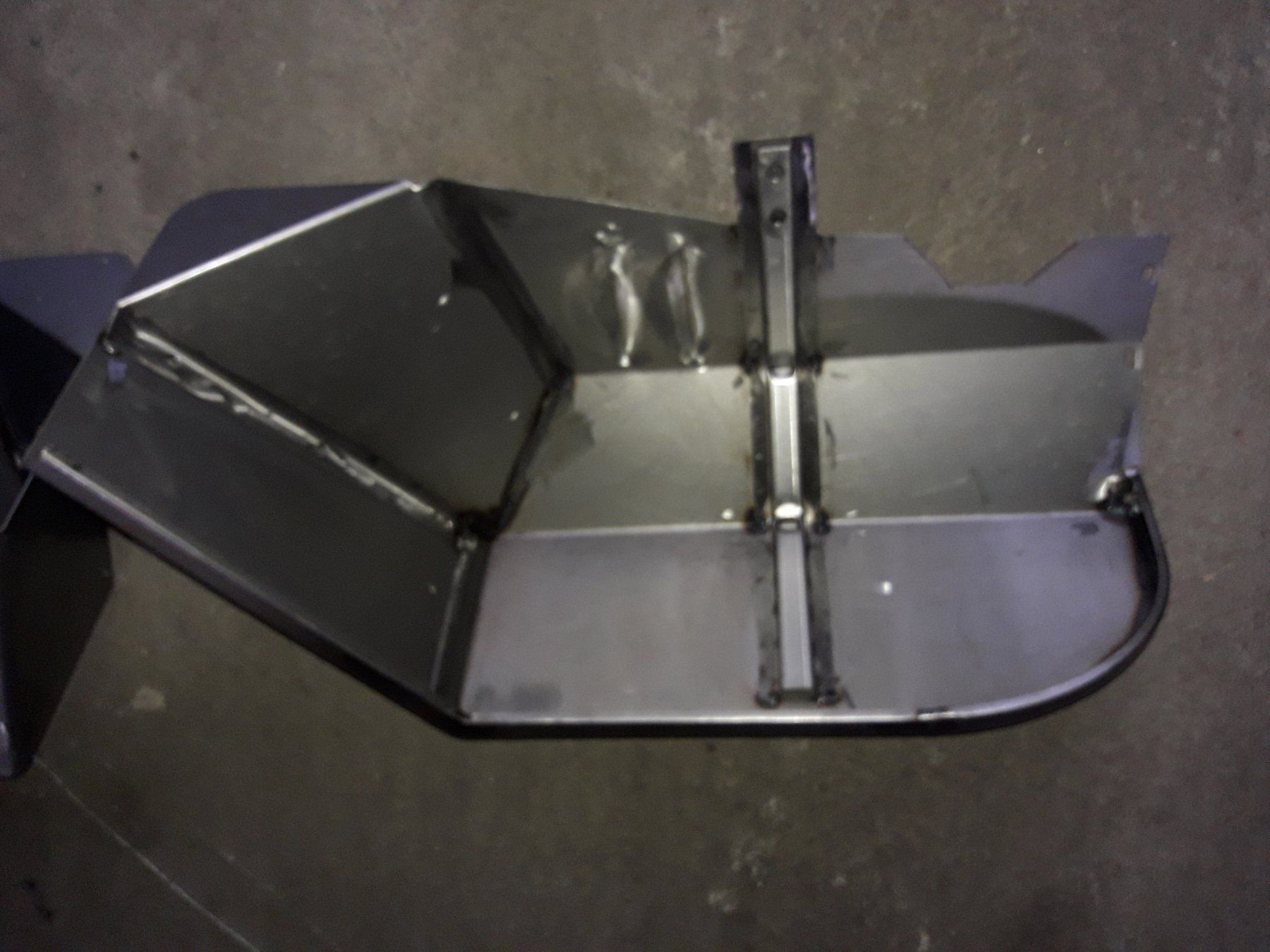 Jeep Tutti pezzi di ricambio auto: Willys CJ  Kotflügel  Jeep – Nuovo (secondo la descrizione) da Inwil venduto da Pferd8 1