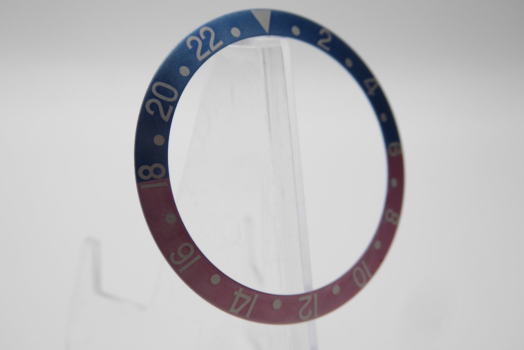 Rolex Orologi: Rolex GMT Master Pepsi faded serif insert 16710 – Usato da Geneve venduto da adr_xk6n 1