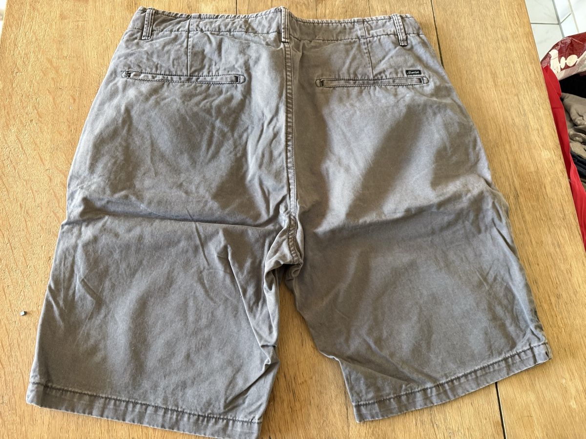 Maison Scotch Pantaloni: Graue Scotch & Soda Hose Gr. 34 – Usato da Flüh venduto da domiri 2