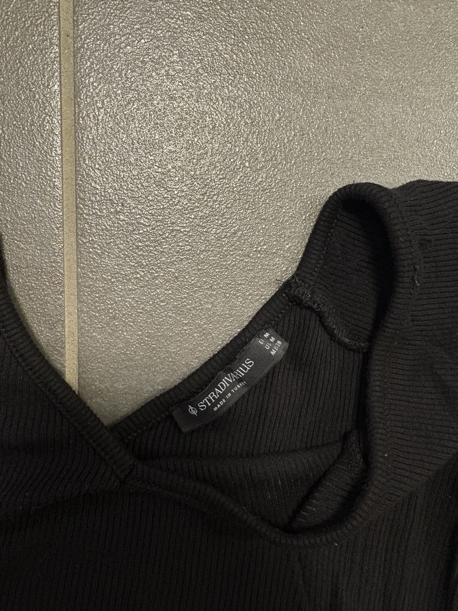 Stradivarius Tops: Stradivarius Top M – D'occasion à Rümlang par svent 2