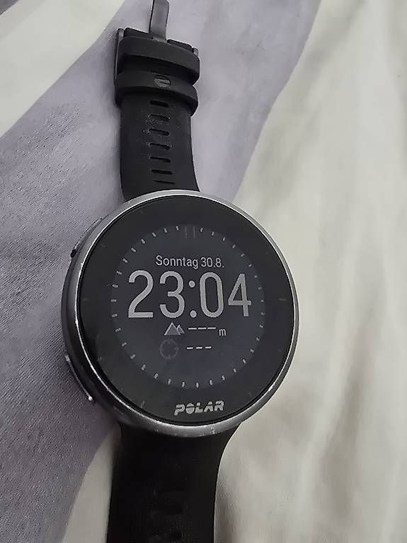Polar Orologi: Polar Vantage V2 schwarz – Usato da Zuchwil venduto da truegge 3