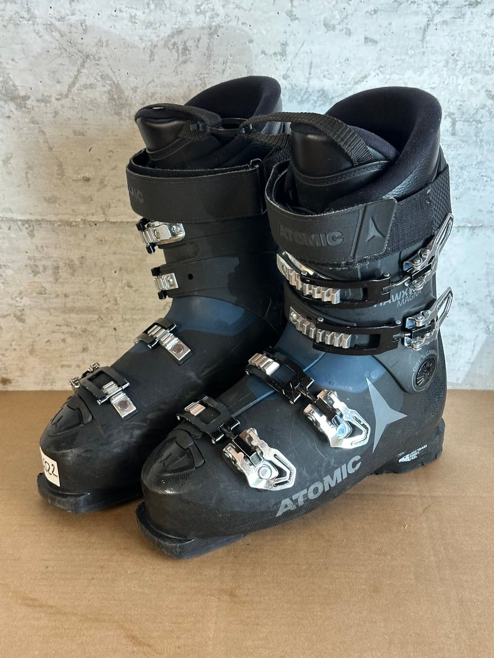 Atomic Herrenschuhe: Atomic Skischuhe  27 / Gr. 42 – Gebraucht aus Emmenbrücke von karkarkar 1