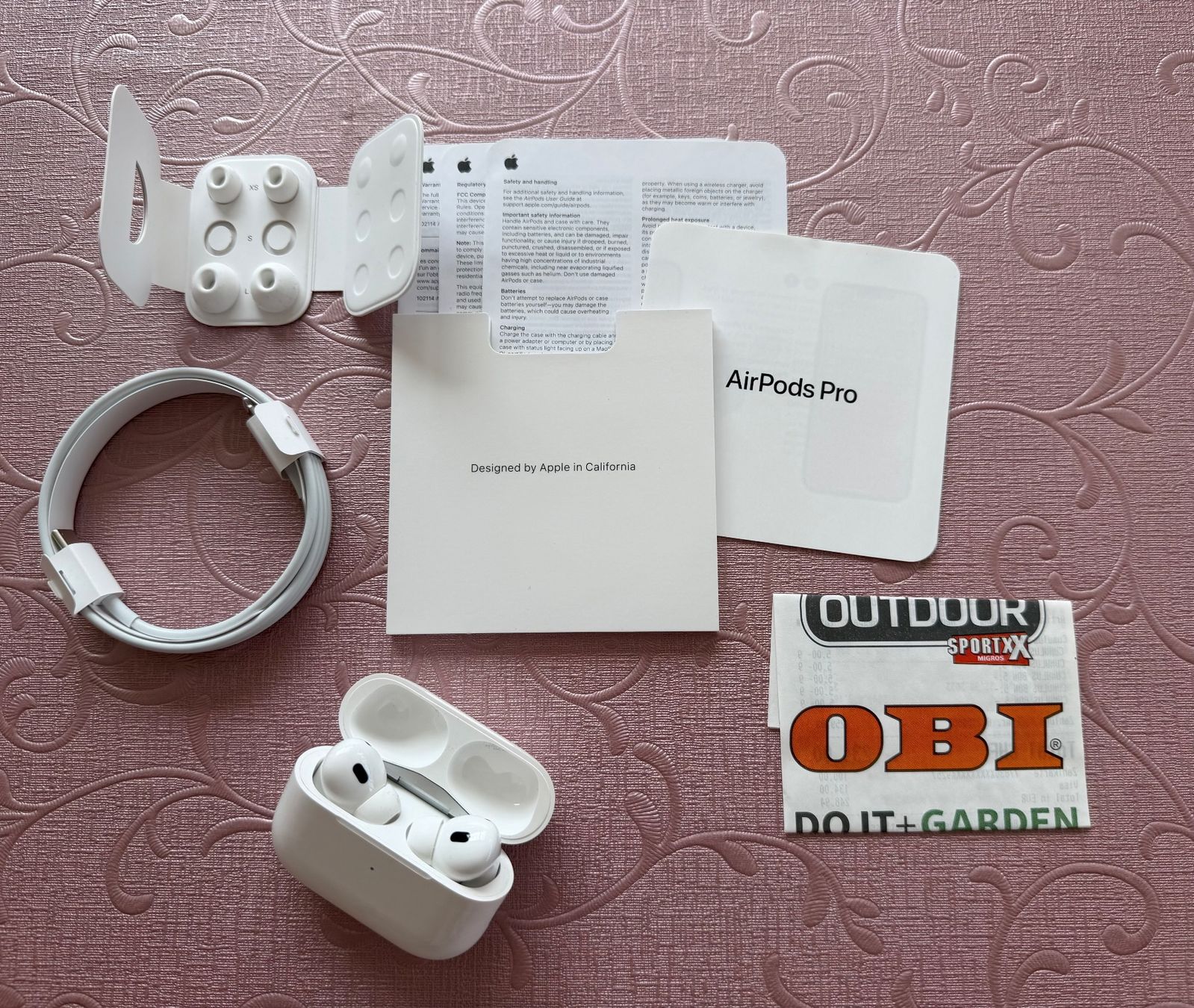 Apple Casques audio: Apple Airpods Pro 2 (Lightning Case) – D'occasion à Reichenbach i. K. par basangi 1