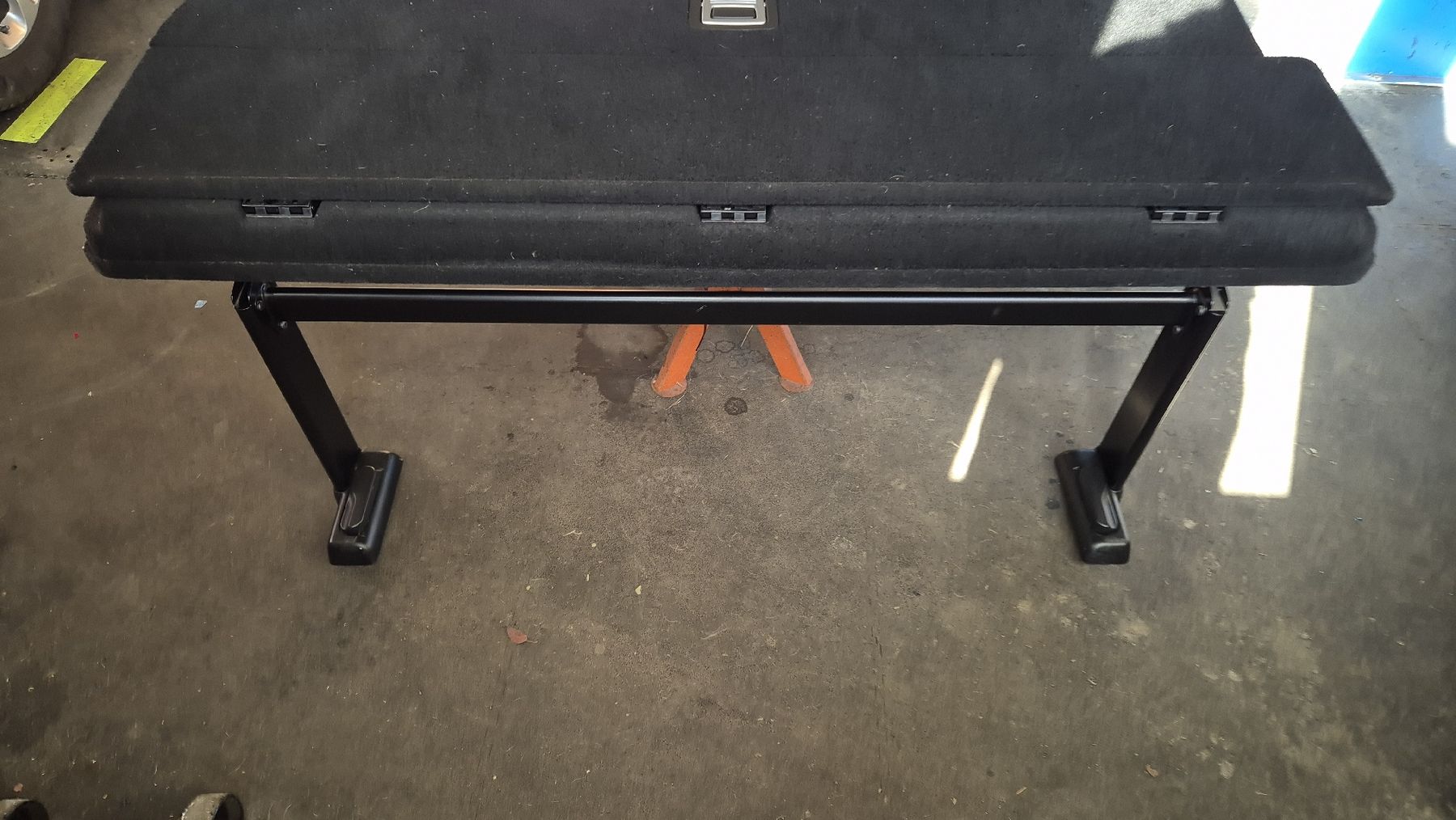 Mercedes-Benz Toutes les pièces détachées: Kofferraumabdeckung Heckklappe Ladeboden Neuwertig – Neuf (Voir description) à Wildhaus par mik_8xzj 3