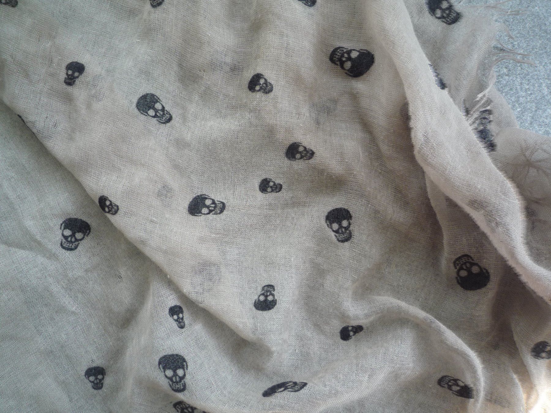 Foulard & Sciarpe: SCHAL – Usato da Andwil SG venduto da schmei 1