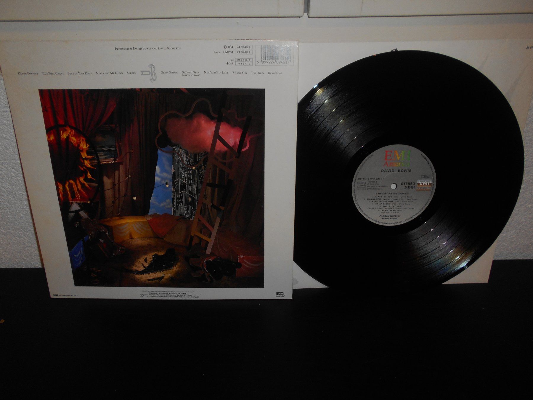 Vinyles: David Bowie – Never Let Me Down / 1987 – D'occasion à Aarberg par witchhunter01 1