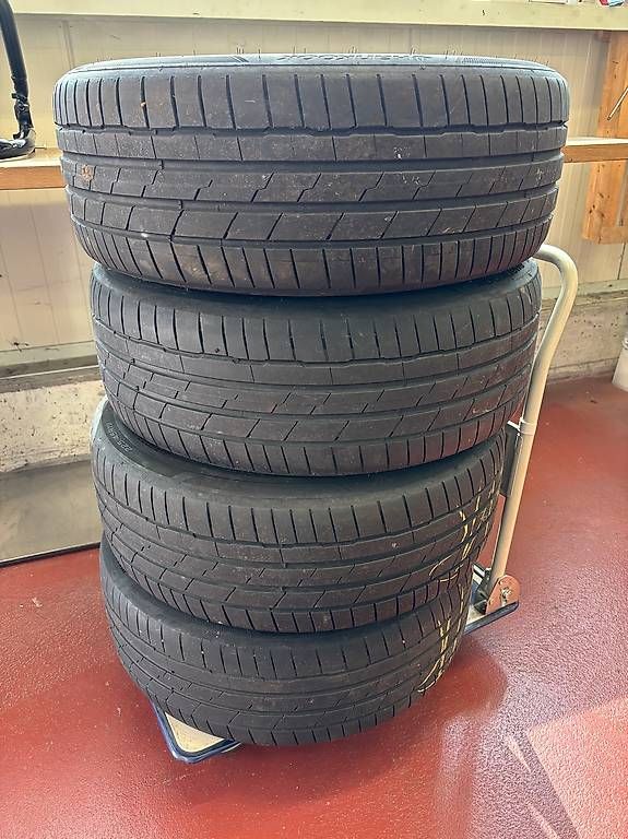 Pneus & Kompletträder: Kompletträder Mini JCW 225/45R19 – Gebraucht aus Muri b. Bern von UrbanMotors 3