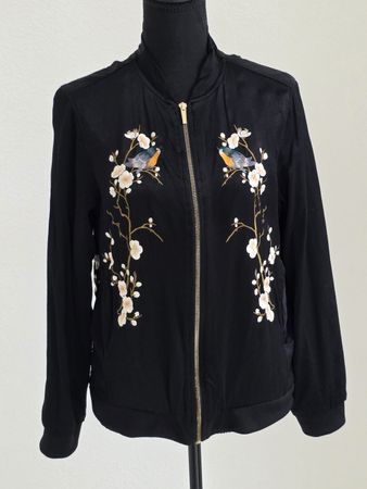 Zara Schwarze Bomberjacke mit Vogelstickerei – Grösse S