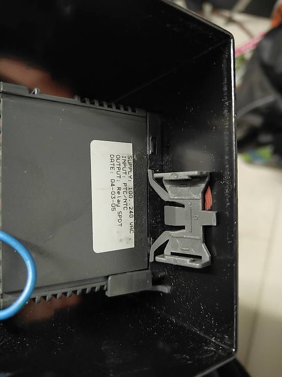 Radiatori: Capit Leo 2 Steuermodule Steuergerät – Usato da Mettmenstetten venduto da fez_2c5b 4