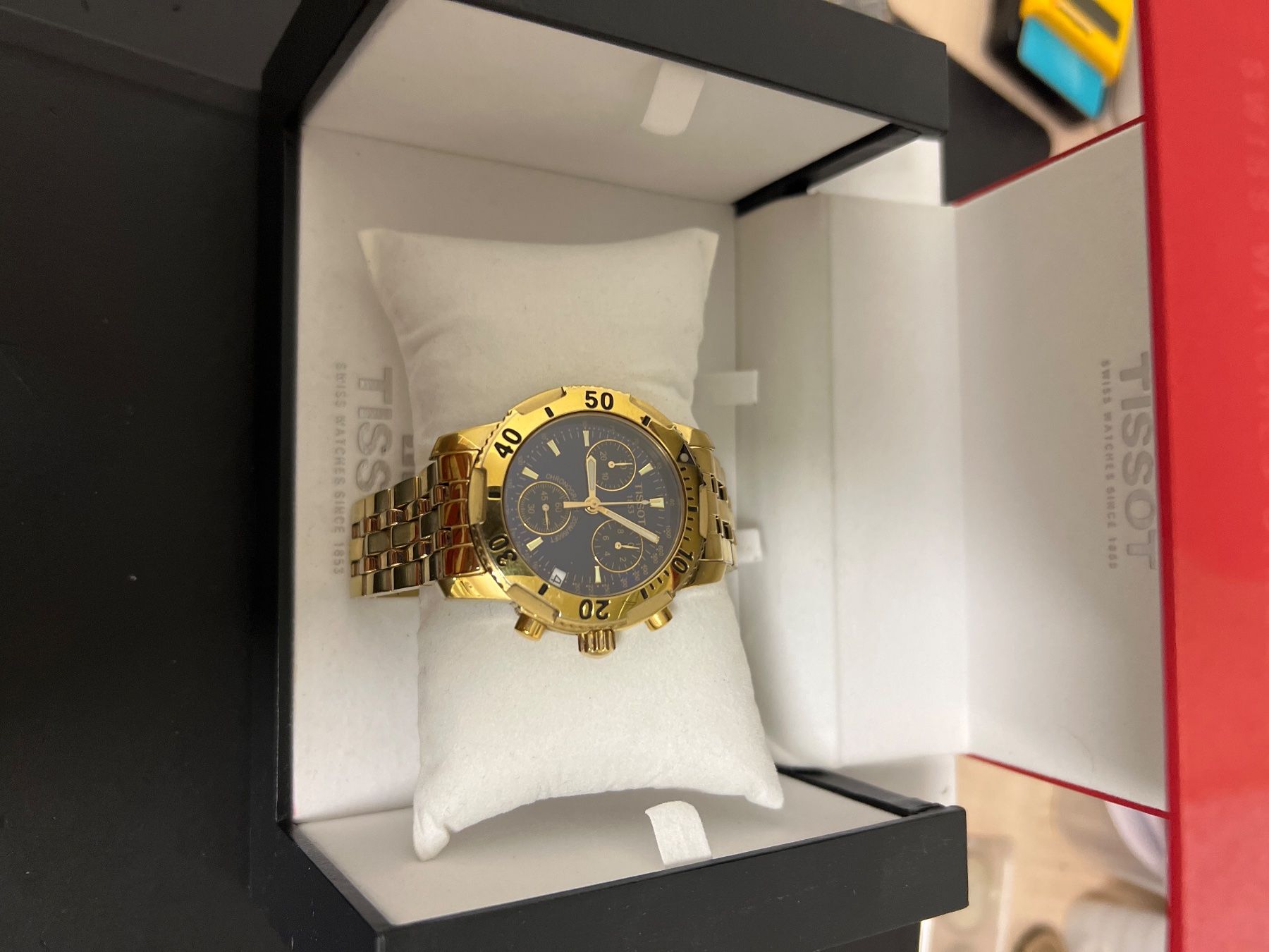 Tissot Uhren: Tissot Chronograph 40 mm Quarz – Gebraucht aus Pfeffingen von  2