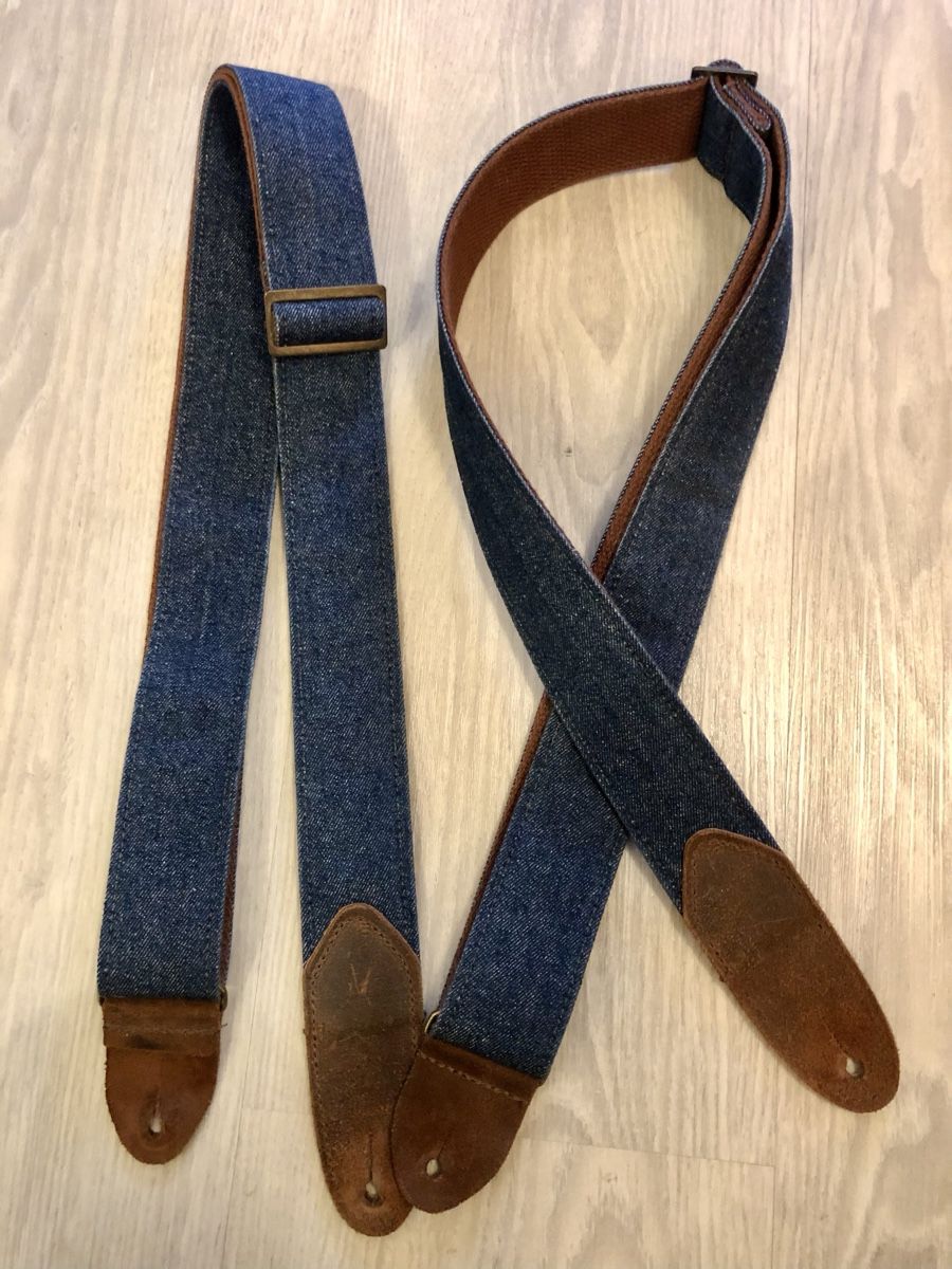 Strumenti musicali: 2 straps en jean pour guitare/basse – Usato da Nyon venduto da bla_wl5k