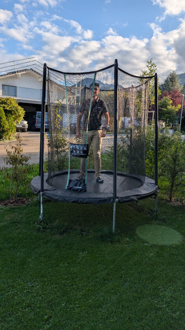 Decathlon Trampolines: petit trampoline  – D'occasion à Pâquier-Montbarry par mikado1201 1