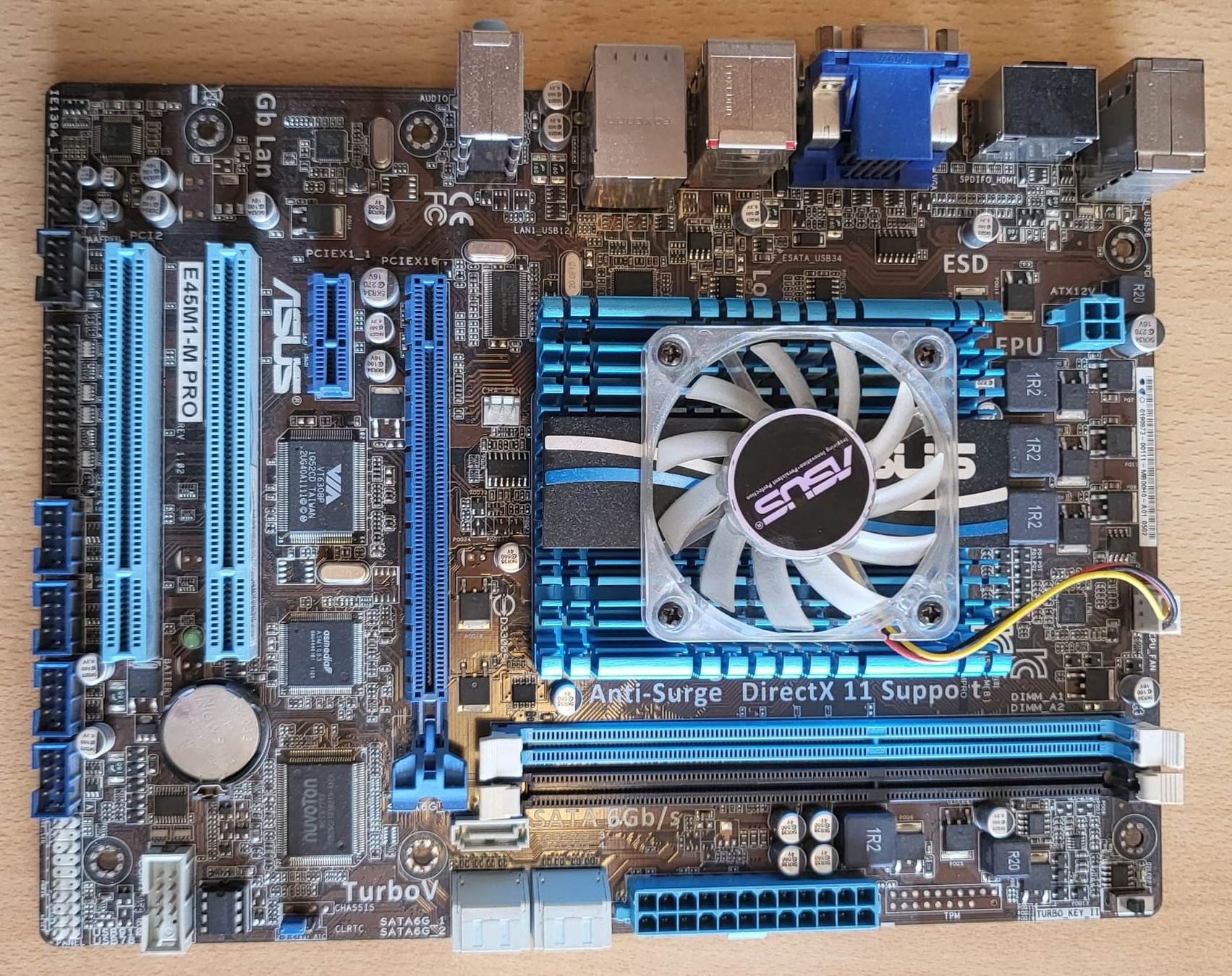 Asus Schede madri: ASUS E45M1-M Pro Motherboard – Usato da Rüthi (Rheintal) venduto da Michi2710