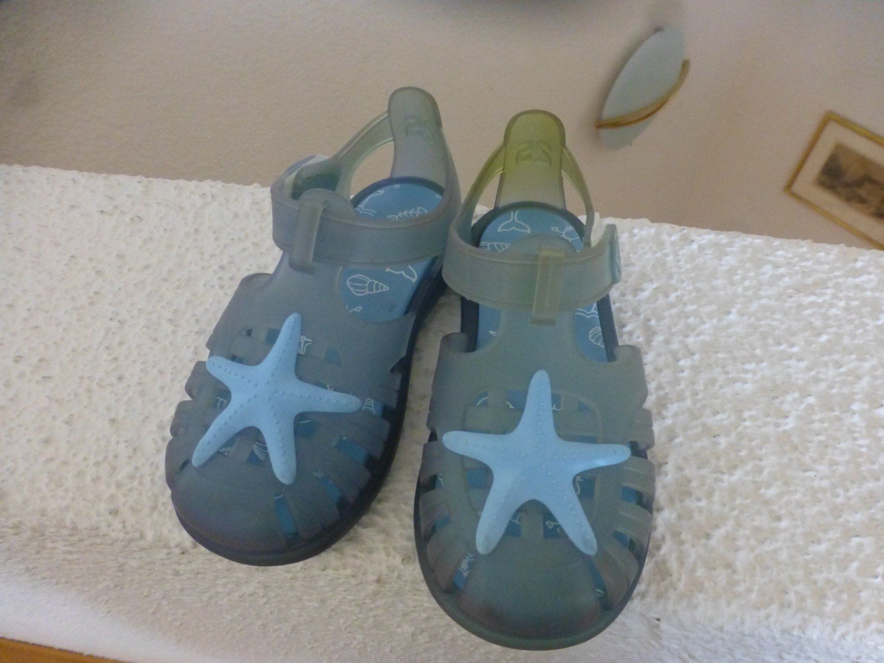 Scarpe da uomo: Kinder Bade/Strandschuhe  Gr. 25 – Usato da Hergiswil NW venduto da annettelia