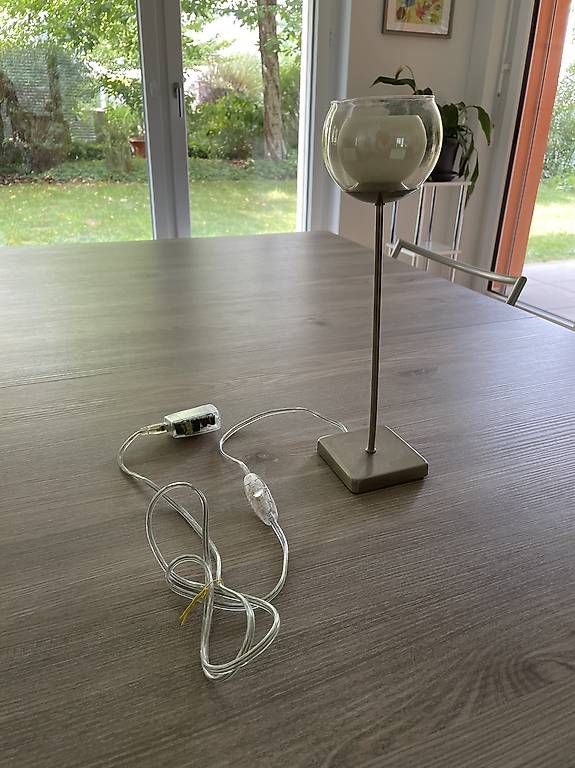 Lampes: Modern Designer Table Lamp  Like New – D'occasion à Spreitenbach par ivo_f8n8