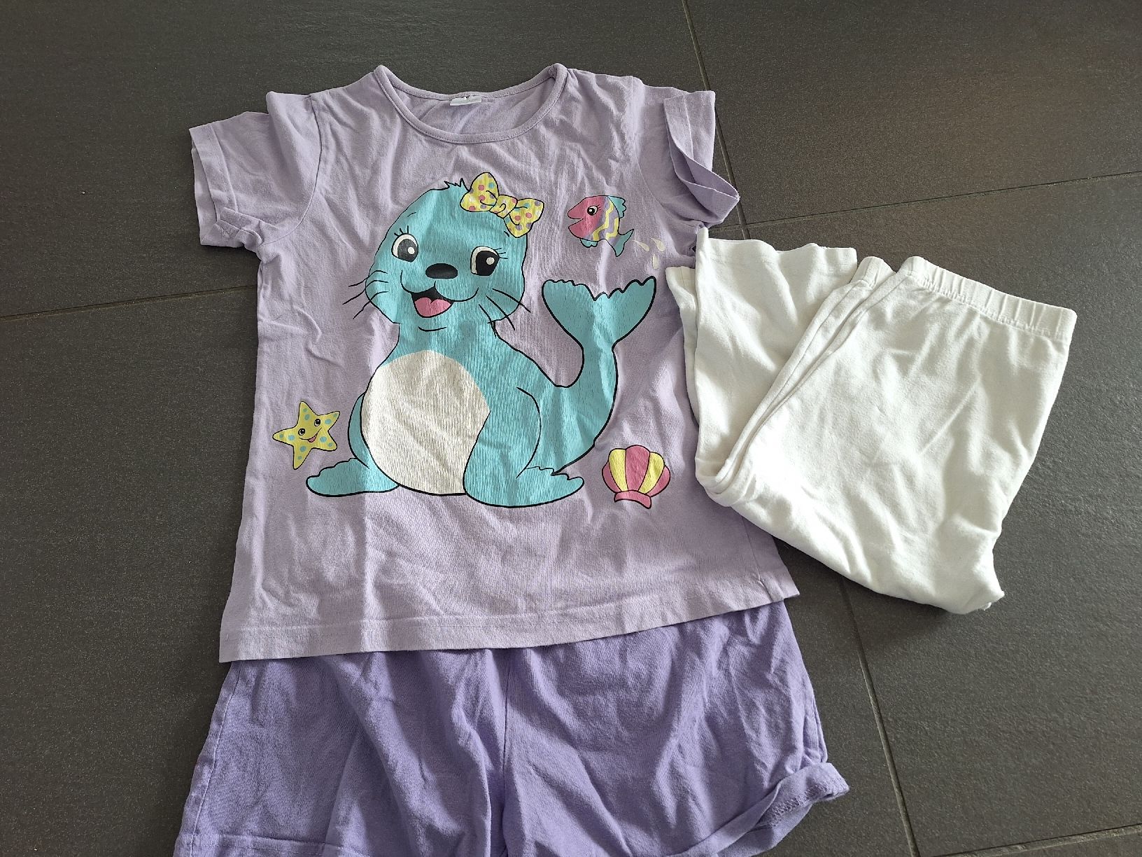 Lotti & Set di vestiti: Sommer Kleiderpaket Mädchen Gr. 122 / 128 – Usato da Brittnau venduto da Norge77 2