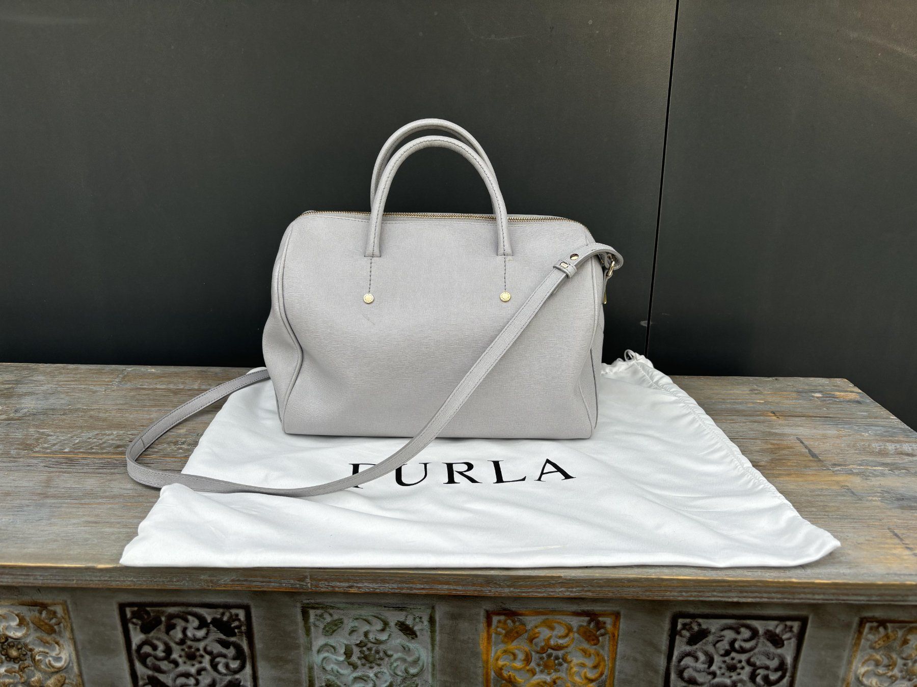 Furla Borse da donna: Wunderschöne Furla Ledertasche in Hellgrau - Top Zustand! – Usato da Tafers venduto da nad_2g7s 3