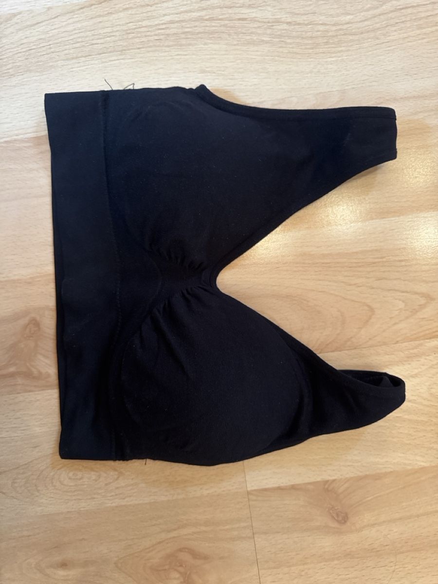 Sonstige Unterwäsche: Schwarzer creamy BH – Gebraucht aus Bazenheid von jol_hzq6