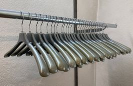 Kleiderbügel für Pullover, silbergrau, 30 Stück