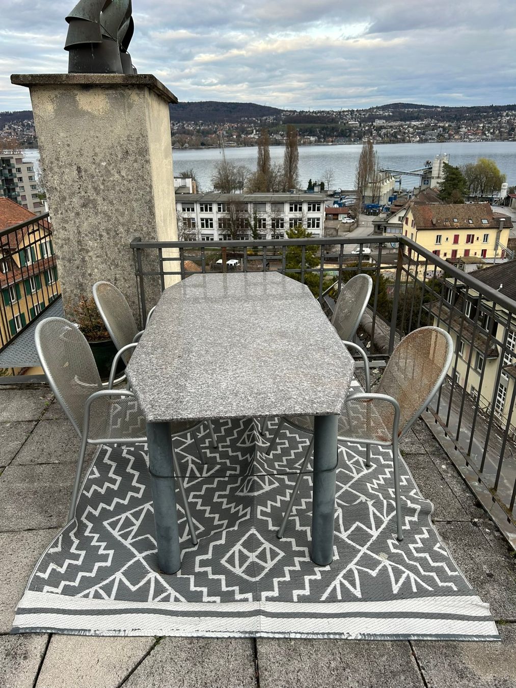 Tavoli: Marmortisch Gartentisch Balkontisch wetterfest robust – Usato da Zürich venduto da spaghetti.funk