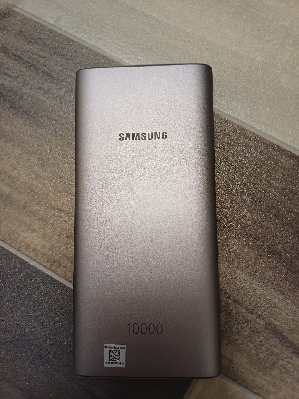 Samsung Caricabatterie: Samsung Wireless Battery Pack 10000mAh – Usato da Turbenthal venduto da jga_2jly 3
