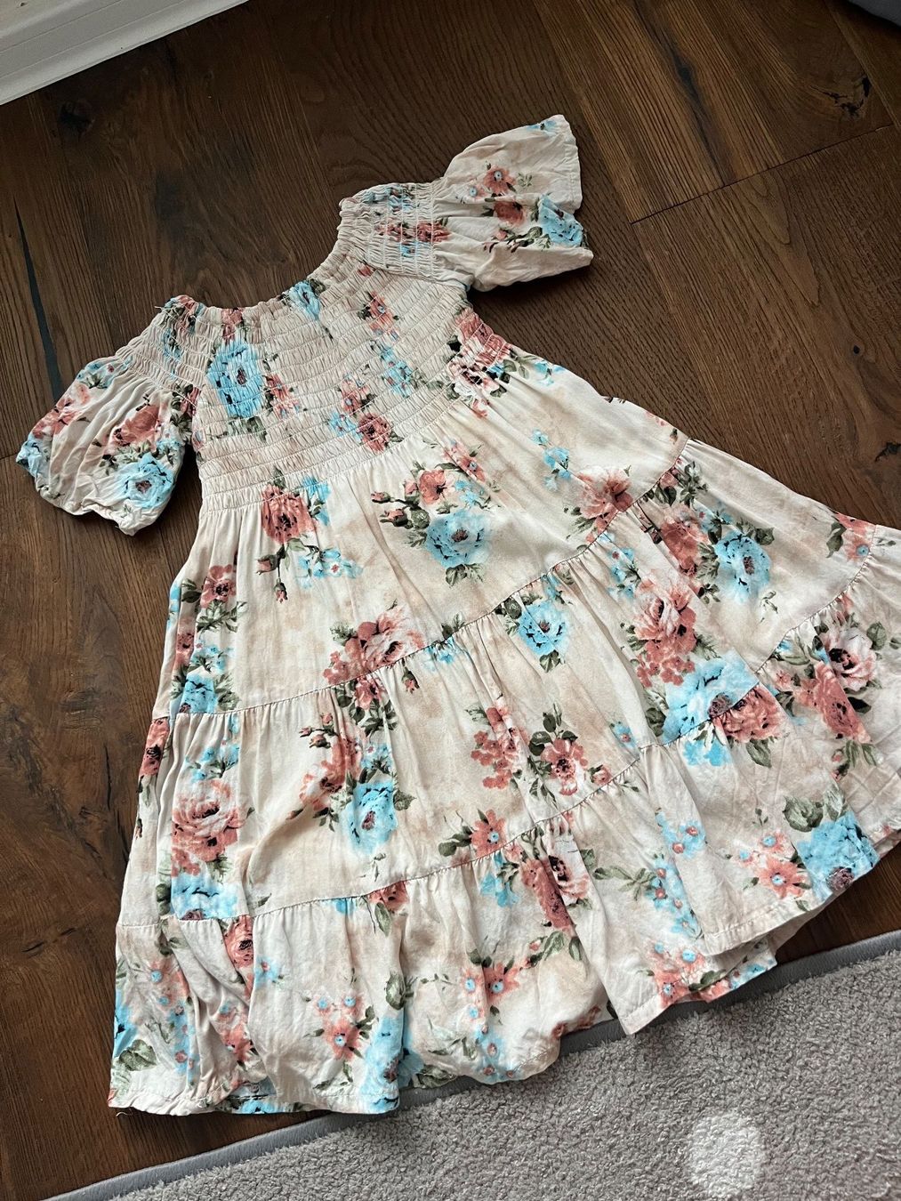 Robes et jupes: Kleid Gr. 24 Monate – D'occasion à Villnachern par schudelinho