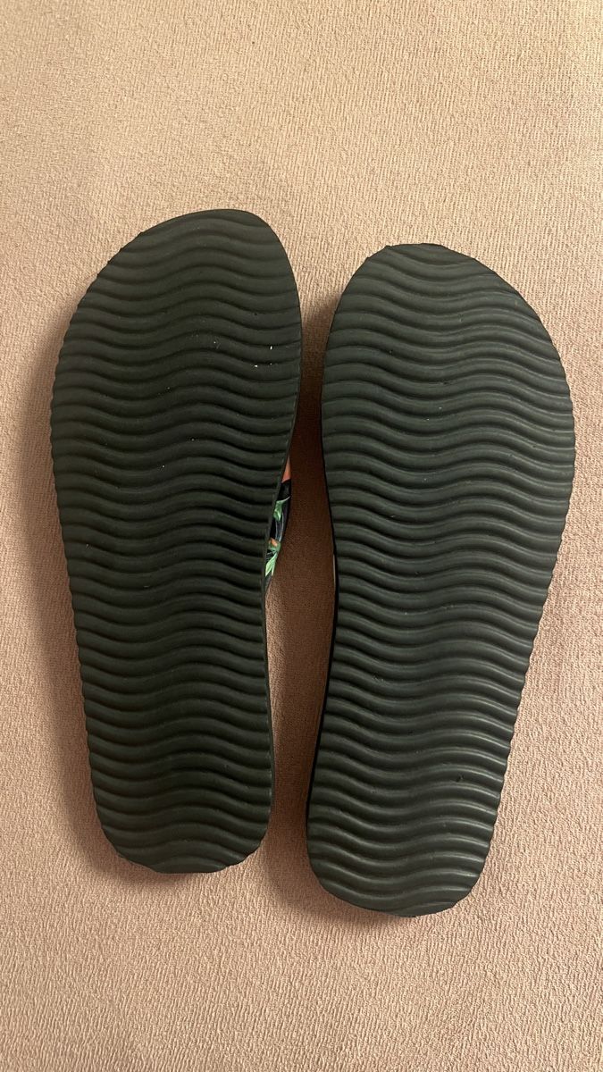 Scarpe da donna: Flip flops – Usato da Tagelswangen venduto da Bomu 1