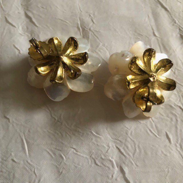 Ohrringe & -stecker: Boucles d’oreilles en Nacre – Gebraucht aus Genève von Honeybird 2