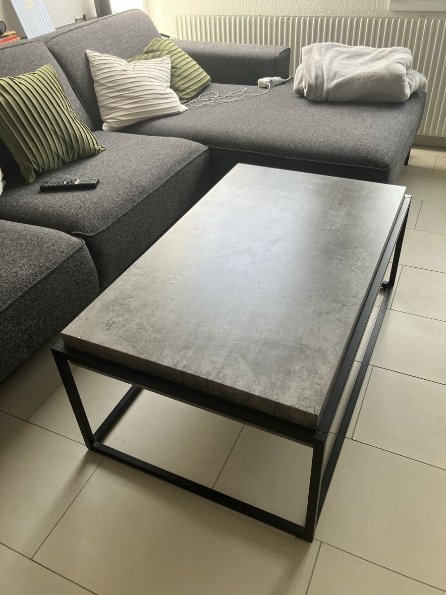 Tische: Couchtisch Betonoptik – Gebraucht aus Bern von dgtkncht