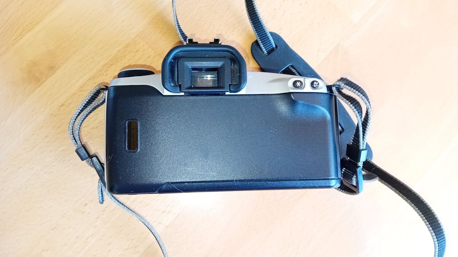 Canon Kamera: Spiegelreflexkamera CANON EOS 500 N mit Objektiv – Gebraucht aus Haslen AI von 1flintstone1 2
