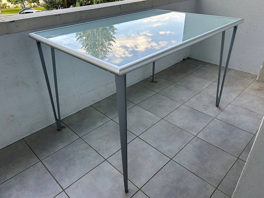 Tische: Garten- / Balkontisch – Gebraucht aus Uster von Croissant