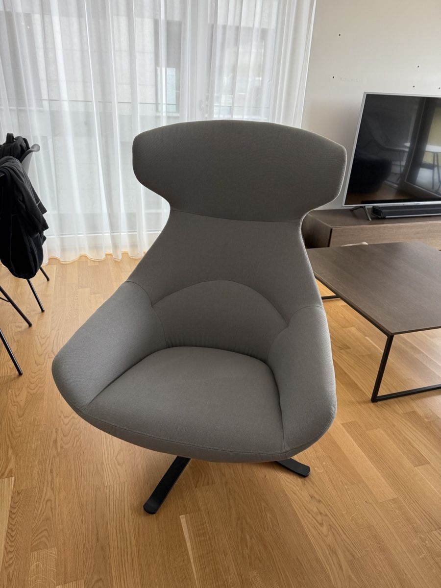 Boconcept Sessel: Porto Sessel mit Drehfunktion, hellgrauer Leeds Stoff – Gebraucht aus St. Gallen von phi_9wrm