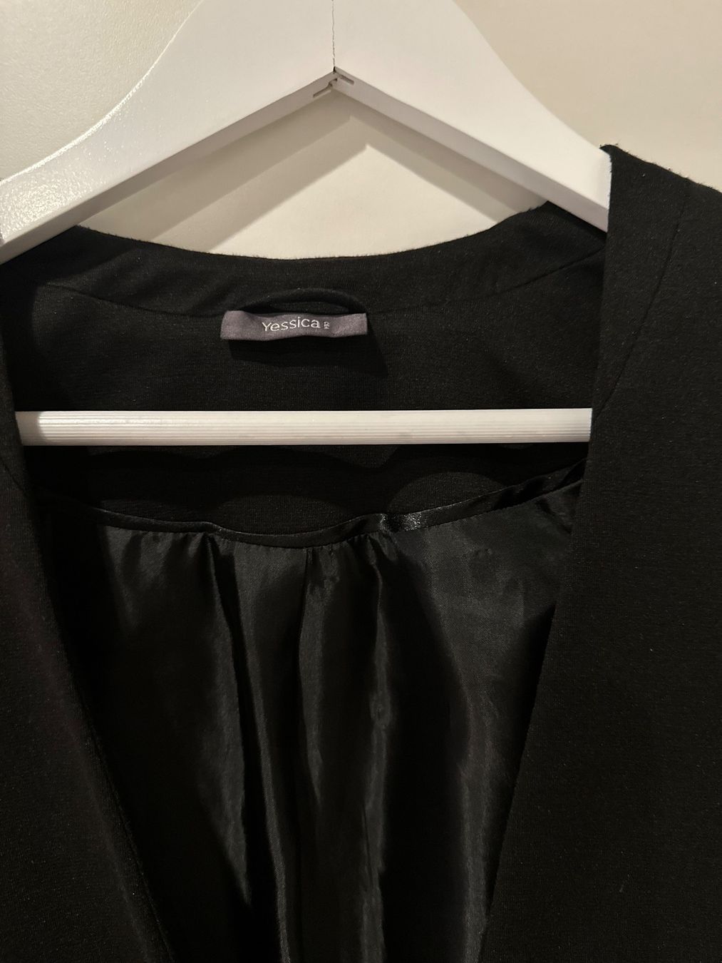 C&A Giacche: Schwarzer Blazer von Yessica, Grösse 34 – Usato da Zürich venduto da cfh_cg22 1