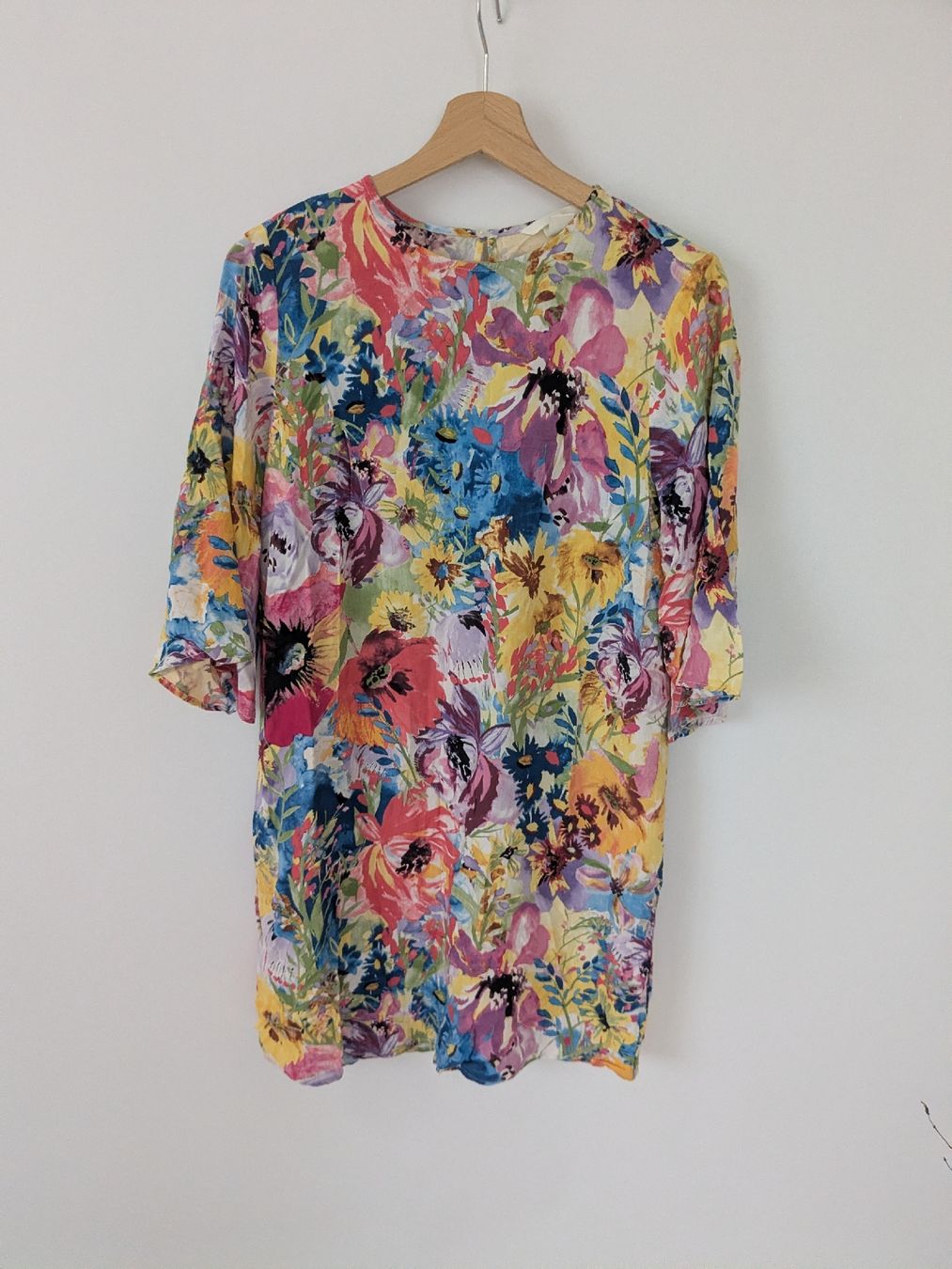 Tuniques: Tunika H&M Blumenmuster Viscose Grösse M  – D'occasion à Rorschach par olg_5qq2 1