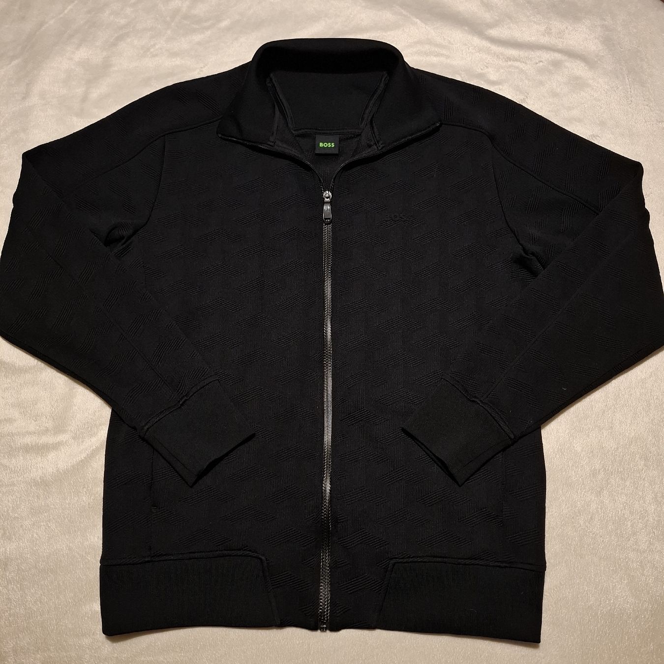 Lacoste Giacche: Hugo Boss jaquette + Lacoste pull vintage Taille S – Usato da Le Locle venduto da QualiteExpress 4