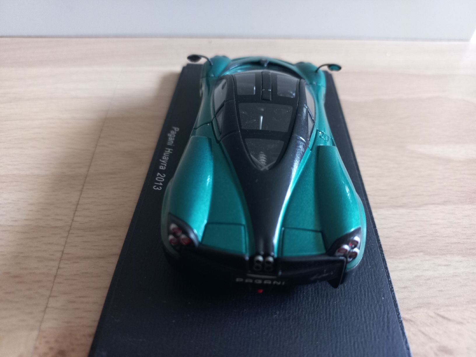 Spark Modellini d'auto: Pagani Huayra 1/43 Spark – Usato da Attalens venduto da remy_s00 4