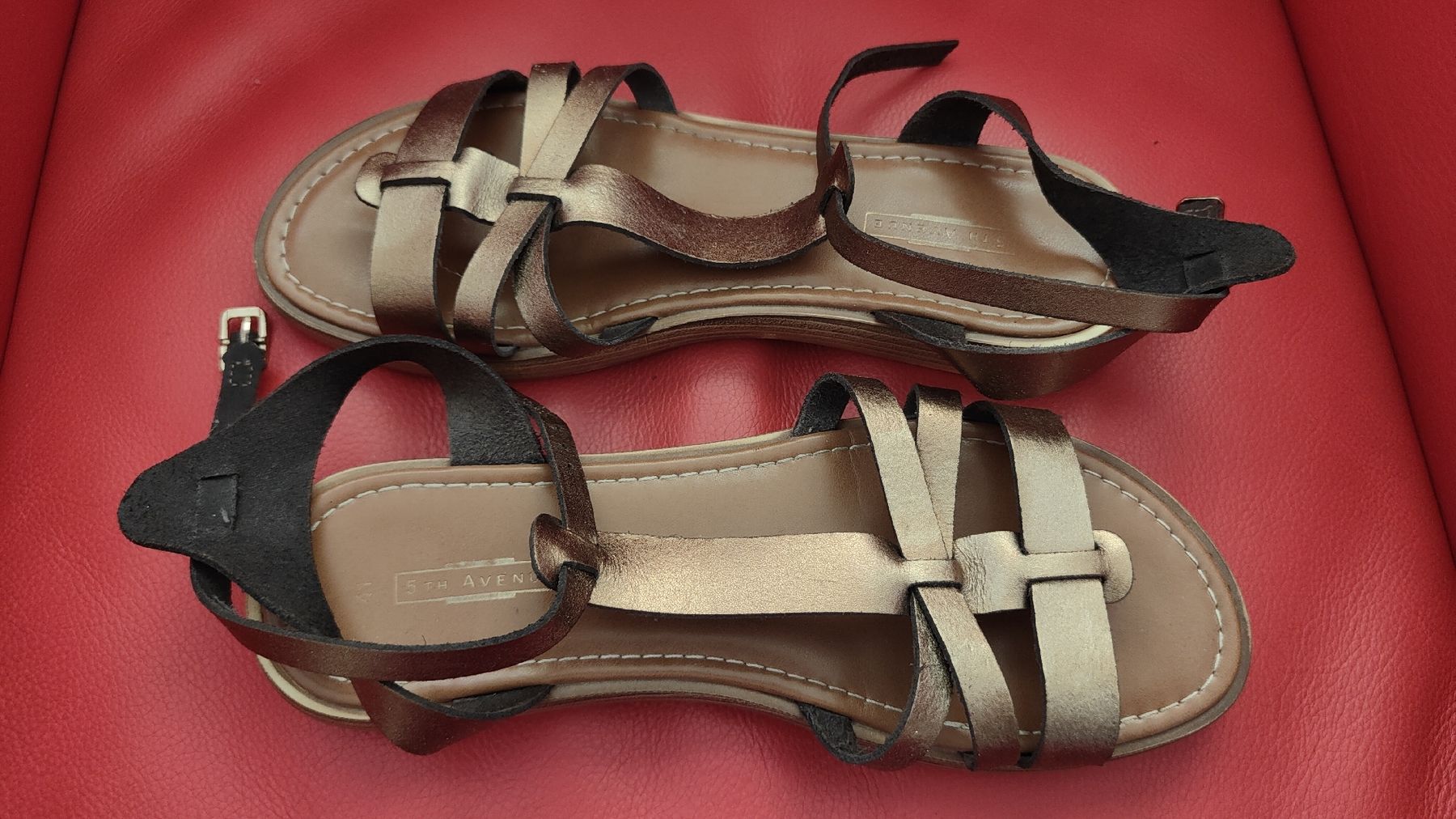Scarpe da donna: Sandaletten Damen Grösse 40 Bronze Leder  – Usato da Hinwil venduto da her_2t5p
