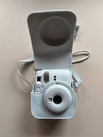 Fujifilm Instax Mini 12  Clay White inkl. Schutztasche