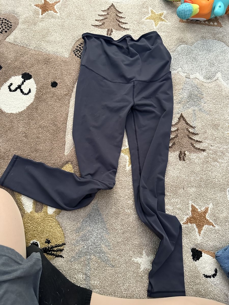 H&M Pantaloni: Damen Umstandshosen div – Usato da Wallenbuch venduto da __si__ 3