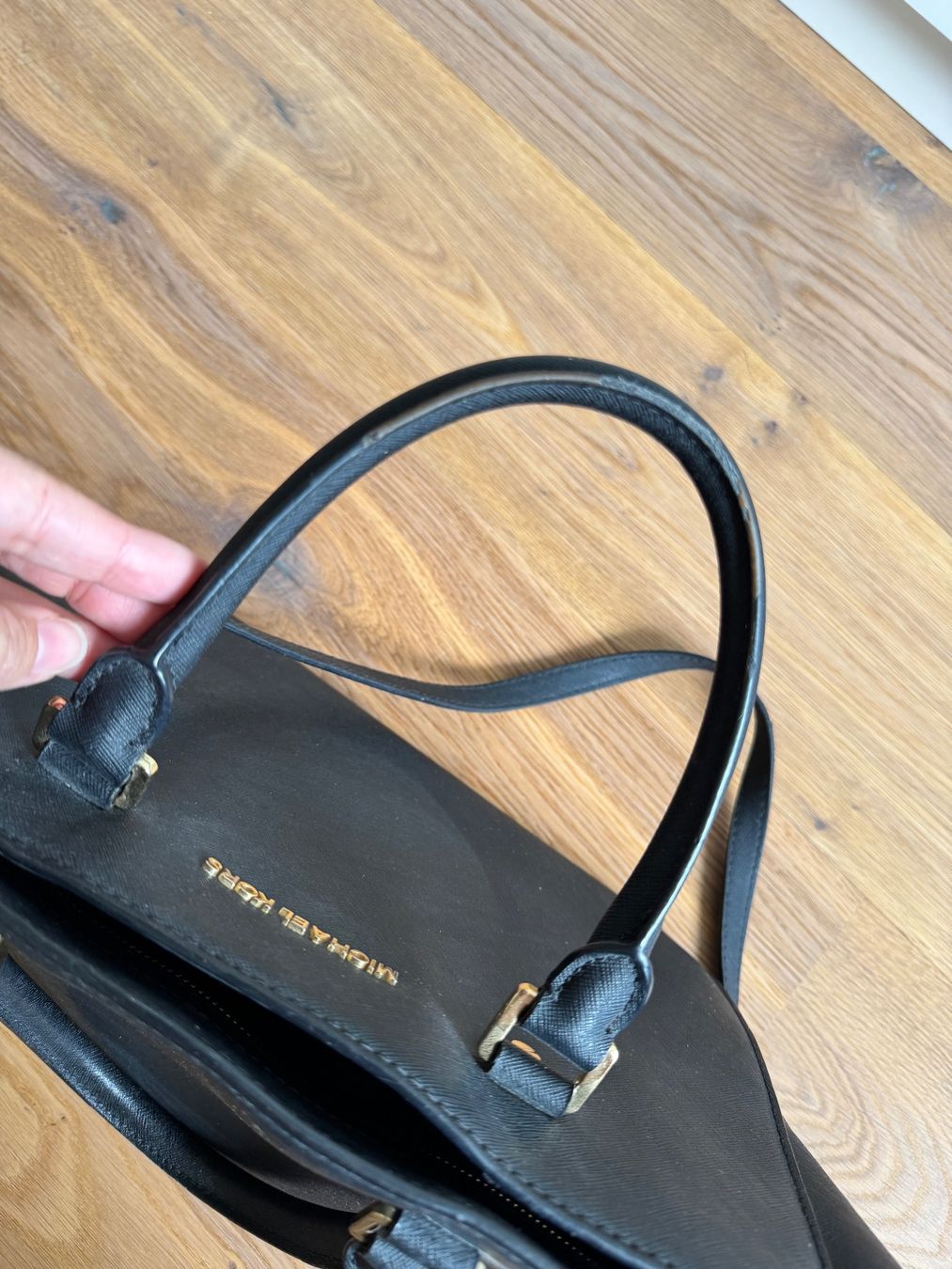 Michael Kors Borse da donna: Michael Kors Handtasche, schwarz – Usato da Triesen venduto da atos87 5