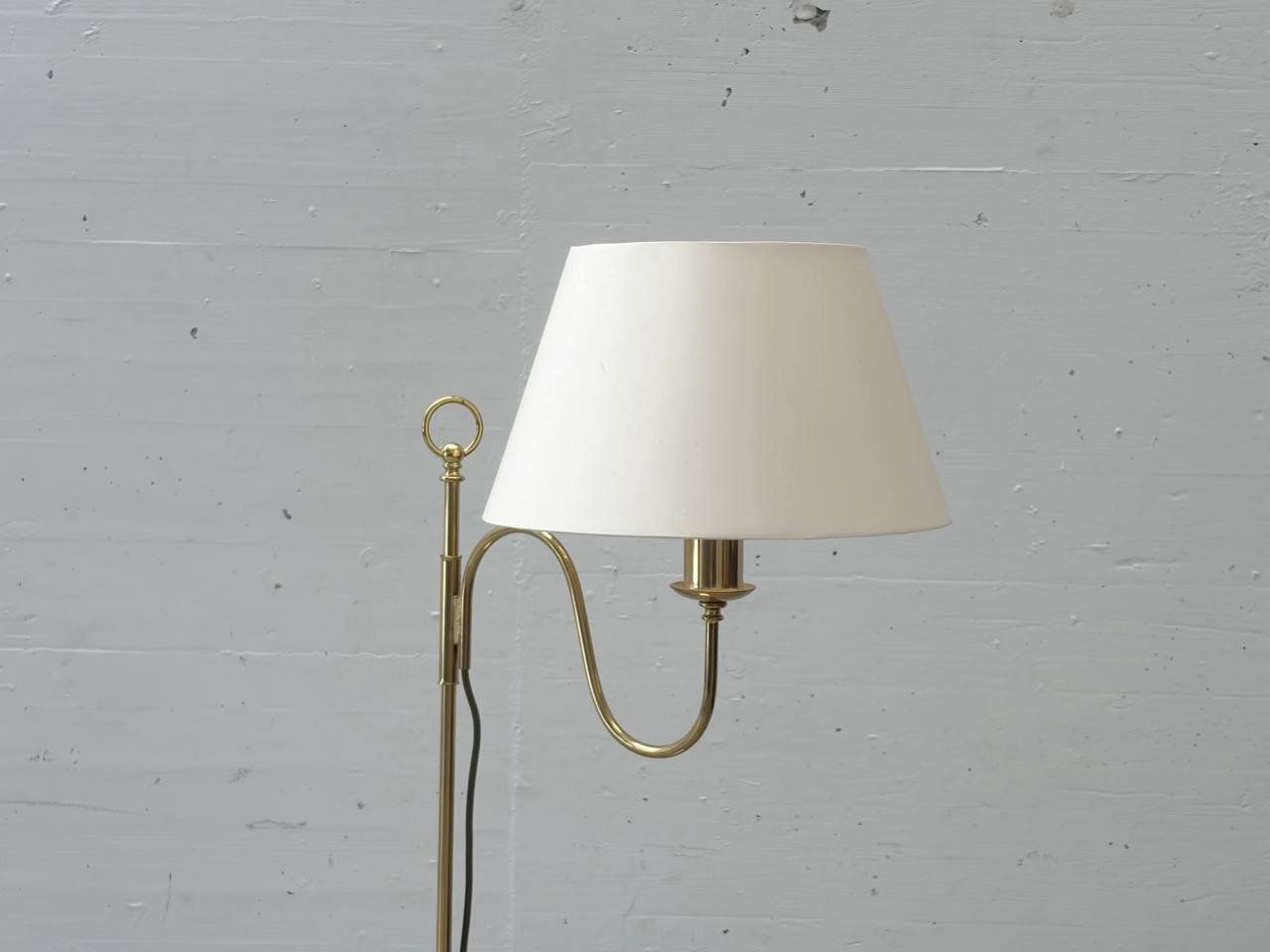 Lampade: Vintage höhenverstellbare Stehleuchte aus Messing – Usato da Zürich venduto da LeMoege 4