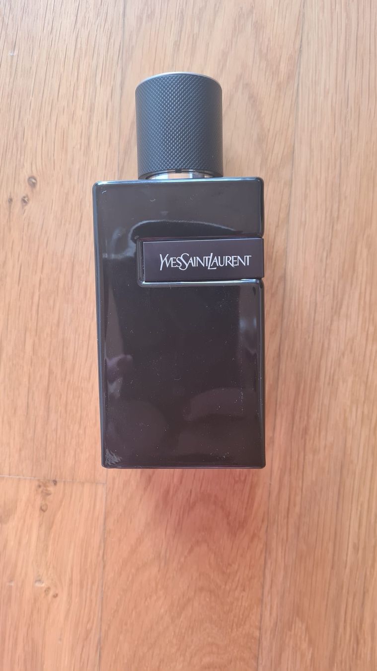 Saint Laurent Profumi & Eau de Toilette: YSL Y Le Parfum 99% full – Usato da Lippoldswilen venduto da elelaib 4
