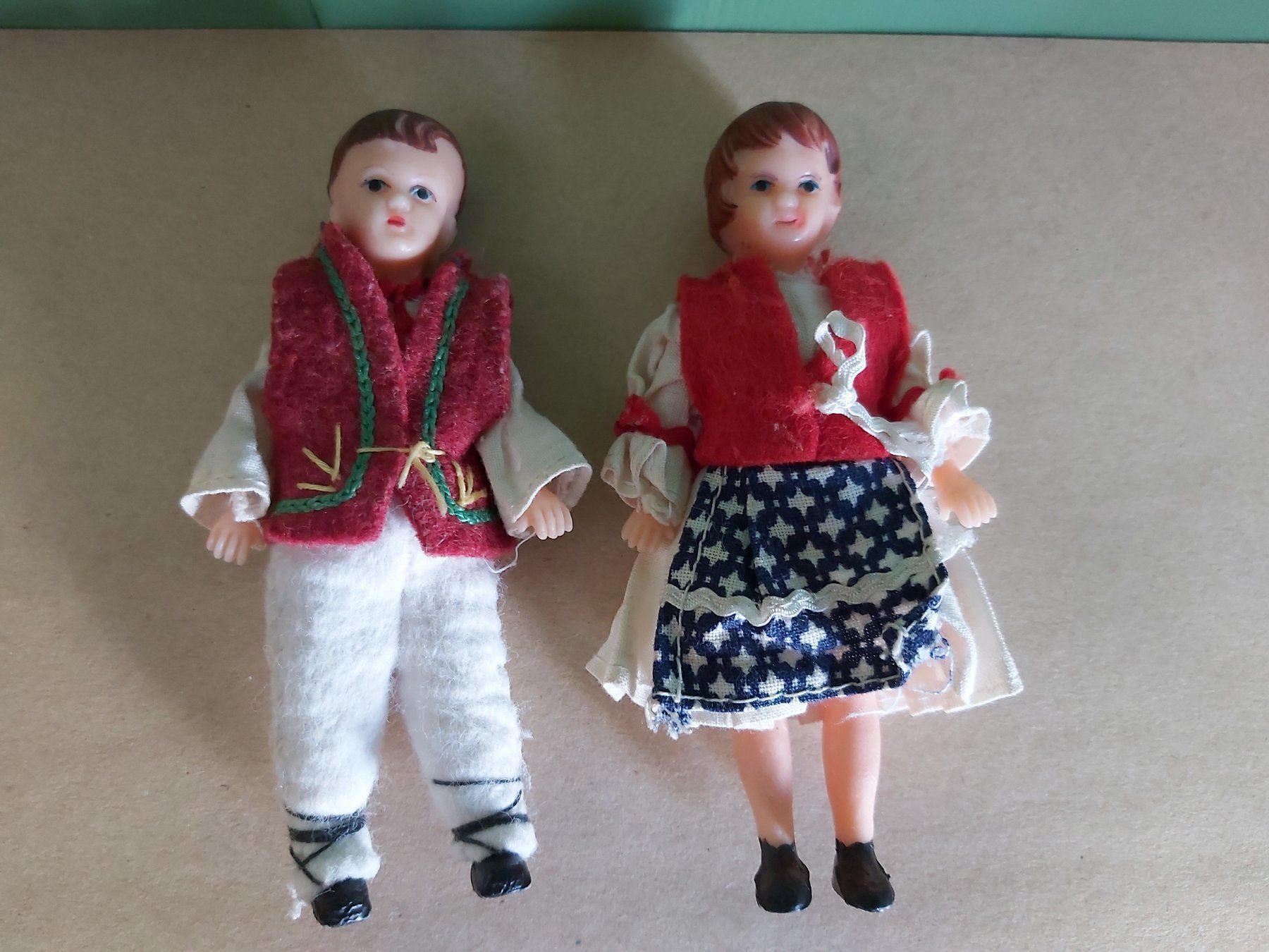 Bambole: Versand möglich! 2 kleine Vintagepüppchen – Usato da Winterthur venduto da Goldpipau 1