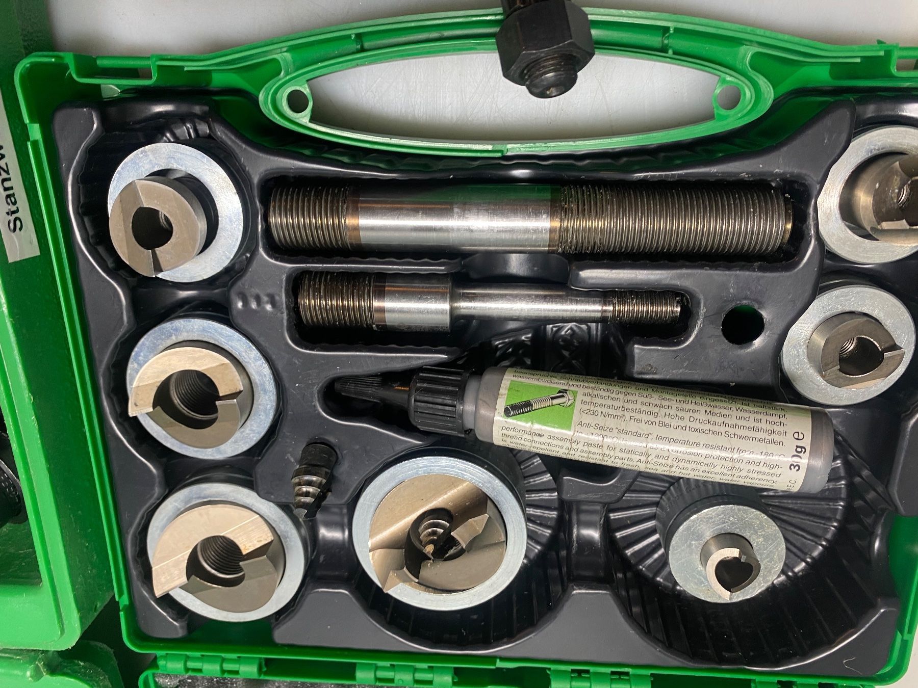 Tutte le macchine: Hydraulic Punch Driver – Usato da Aarau venduto da Belli49