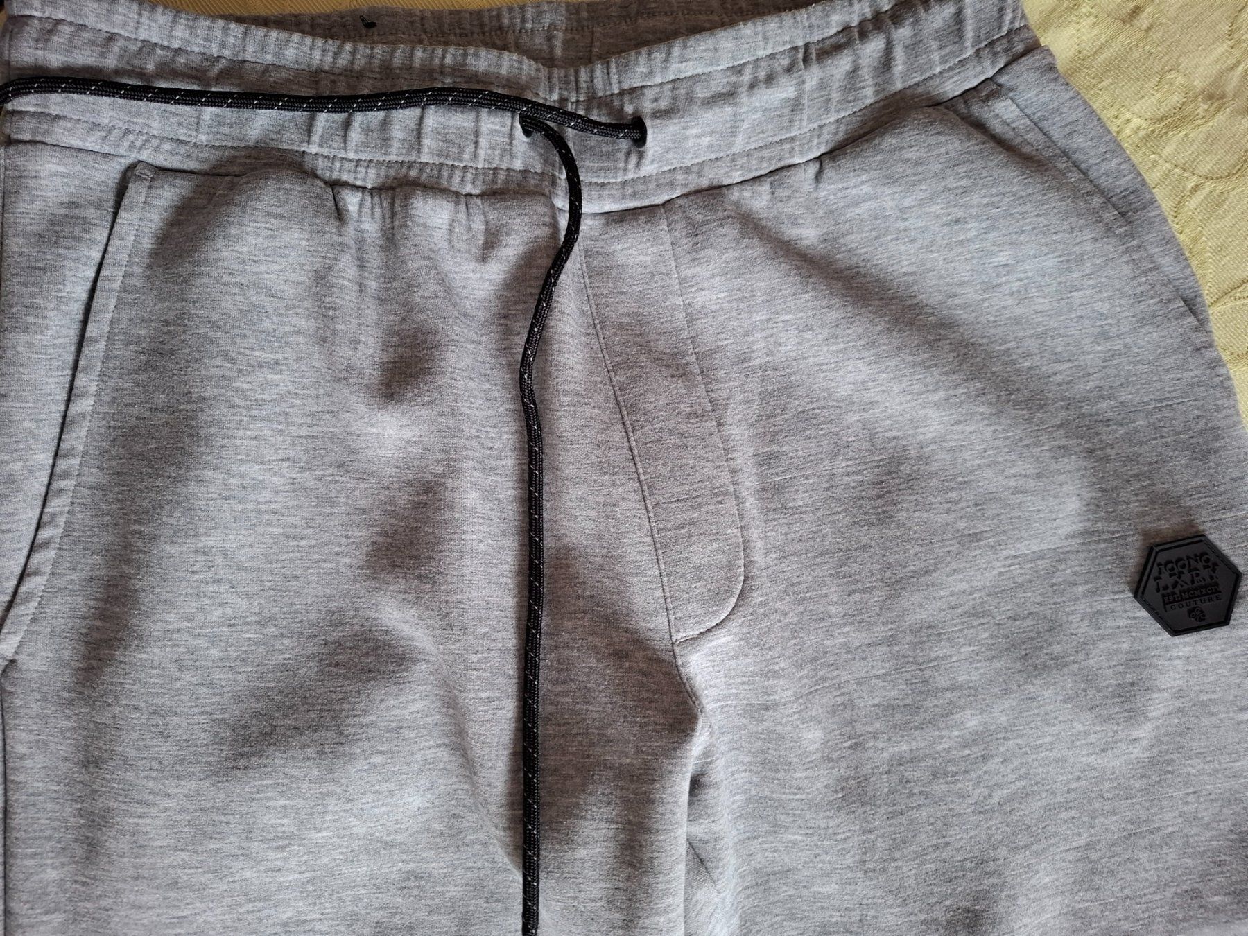 Pantaloni: Trainerhose M Grau NewYorker – Usato da St.Gallen venduto da LaMiSa 1
