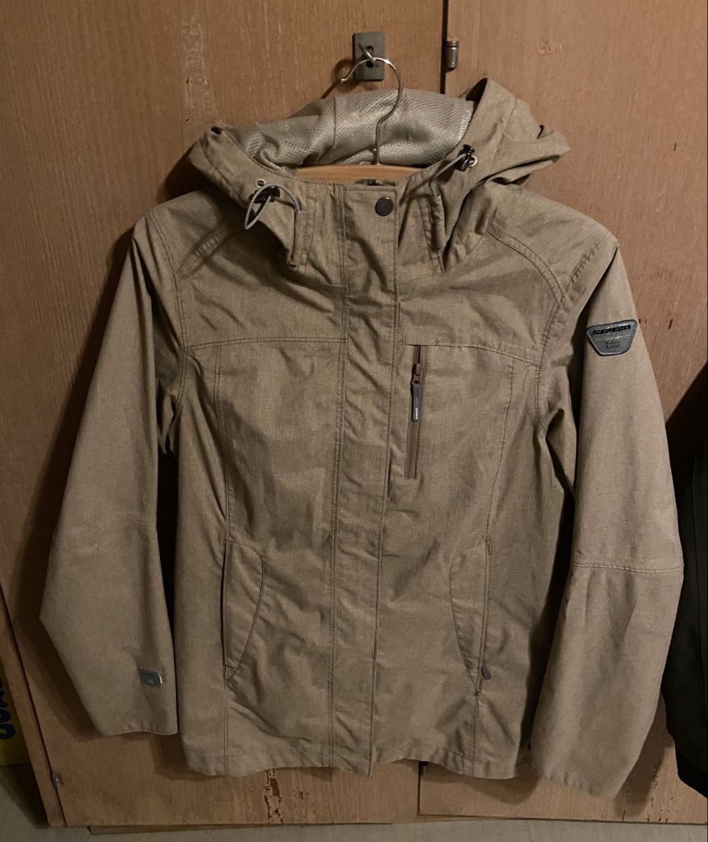 Icepeak Cappotti: Übergangsjacke Grösse 36 zu verkaufen – Usato da Adligenswil venduto da Labe83