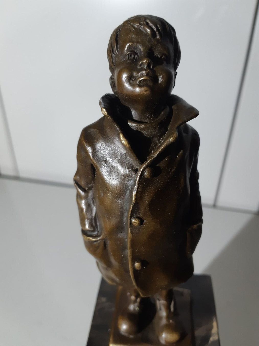 Skulpturen & Statuen: Bronze Junge – Gebraucht aus Grindelwald von carro5